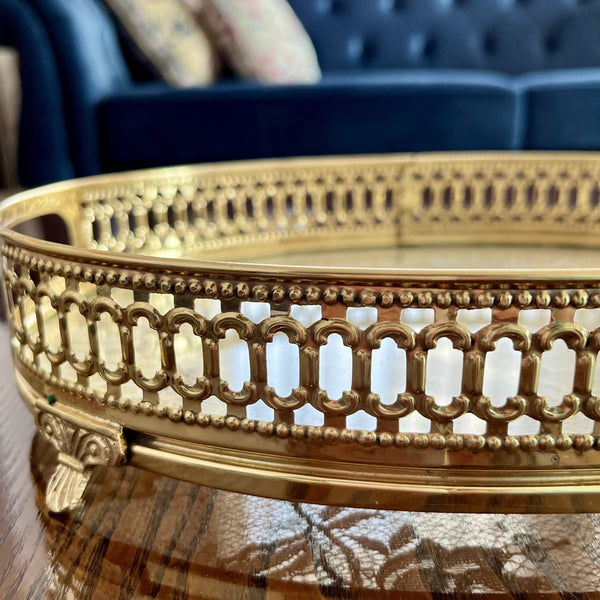 Názm - Brass tray with delicate fabric