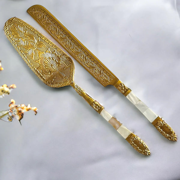 Záhra Naqashi - Set of 2 Cake server in brass